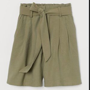 H&M Tie-belt Shorts in Khaki / Sage